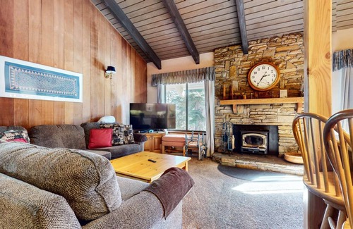 Mammoth Lakes Condo | 112 m² Condo ∙ 1 bedroom ∙ 6 guests