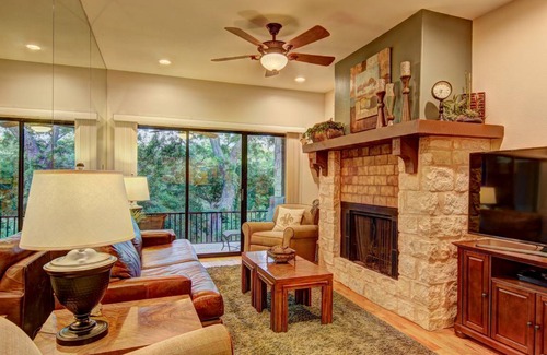 New Braunfels Condo | 112 m² Condo ∙ 3 bedrooms ∙ 8 guests