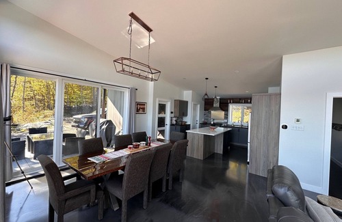 L'lle-du-Grand-Calumet House | 114 acres riverside property for you to enjoy peace and tranquility!