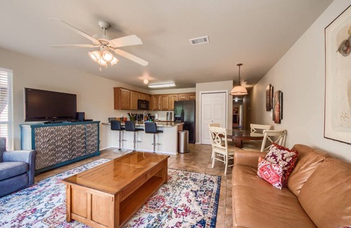 New Braunfels Condo | 114 m² Condo ∙ 3 bedrooms ∙ 8 guests