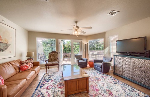 New Braunfels Condo | 114 m² Condo ∙ 3 bedrooms ∙ 8 guests