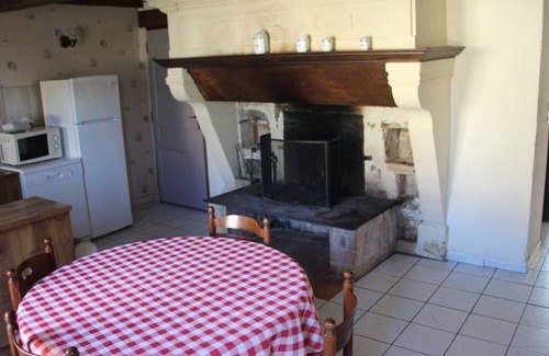 Halles-sous-les-Cotes House | 115 m² House ∙ 3 bedrooms ∙ 6 guests