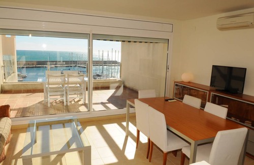 Calafat Apartment | 115 m² Apartment ∙ 3 bedrooms ∙ 6 guests