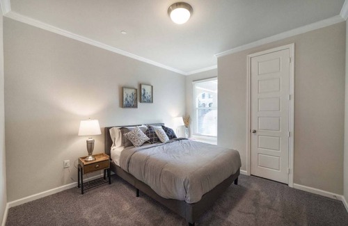 McNeil Apartment | 117 m² Apartment ∙ 2 bedrooms ∙ 6 guests