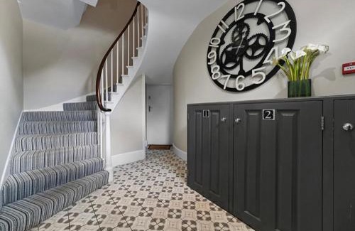 Bury St Edmunds Apartment | 119 Northgate st - Stylish one bedroom apartment set within walking distance to town, spacious living space & Wifi throughout