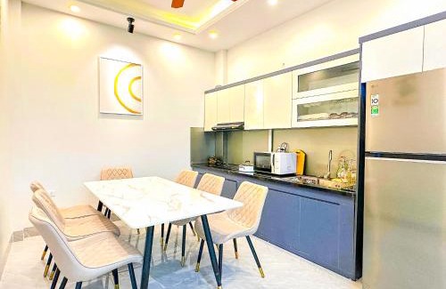 Tay Ho Villa | 12명 패밀리 하우스, Lotte Mall 5분, 공항23분, Old Quarter 25분