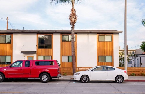 Santa Ana Apartment | #12~🔥LUX 1BD🔥6Mi→Disney🏰 1min→DTSA☆W/Parking 😍