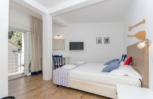 Zivogosce Cabin | 12 m² Private room ∙ 2 guests