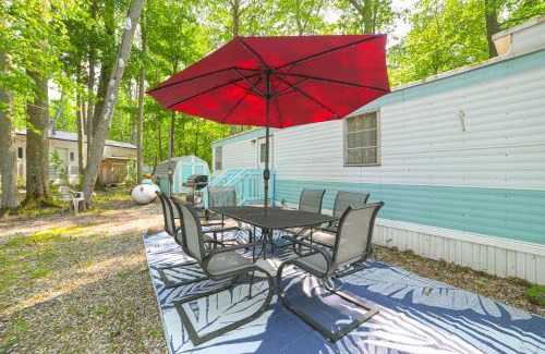 Kalkaska House | 12 Mi to Skiing Manistee Lake Cottage with Fire Pit