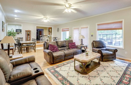 Watkinsville House | 12 Mi to UGA Campus: Spacious Group Getaway!