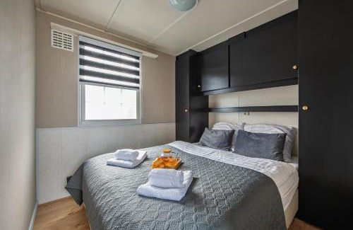 Oisterwijk Ski Chalet | 12, Nature, AC, Serenity, Cycling, Hiking & Terraces!
