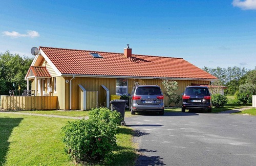 Norderteil House | 12 person holiday home in Otterndorf