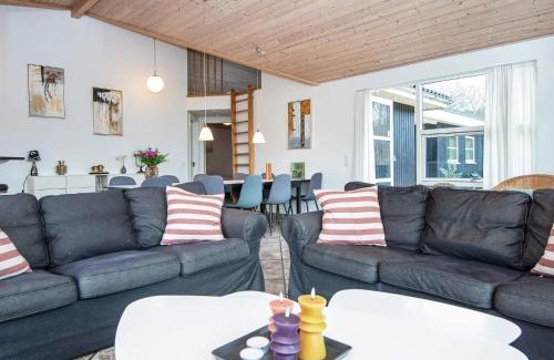 Lyngsbæk Strand House | 12 person holiday home in Ebeltoft-By Traum