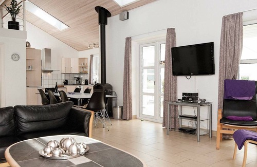 Lystrup House | 12 person holiday home in Egå