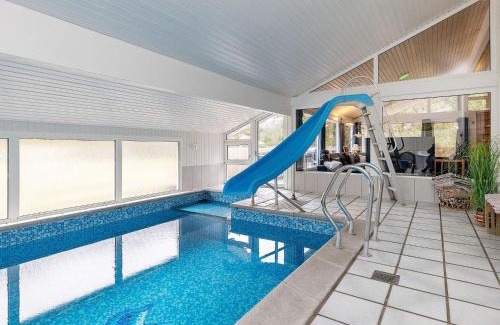 Grønhøj House | 12 person holiday home in Saltum-By Traum