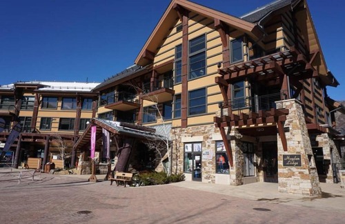 Snowmass Village House | 120 Carriage Way #2204