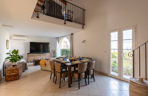 Aregno House | 120 m² House ∙ 3 bedrooms ∙ 8 guests