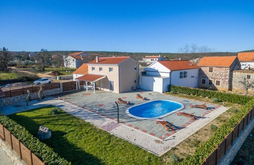 Donje Rastane Villa | 120 m² Villa ∙ 3 bedrooms ∙ 8 guests