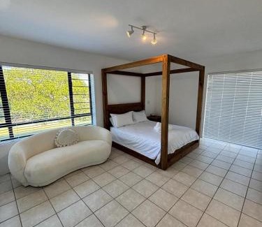 Saint Francis Bay House | 120 on Lyme