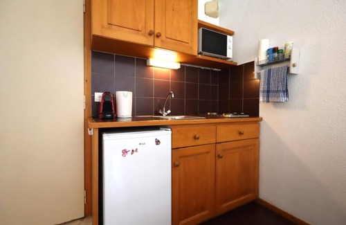 Les Houches Apartment | 120m from ski slopes, 1st floor, terrace, balcony, parking, 27m², Les Houches