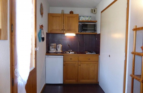 Les Houches Apartment | 120m from ski slopes, 2nd floor, balcony, parking, tv, ski locker, 21m², Les Houches