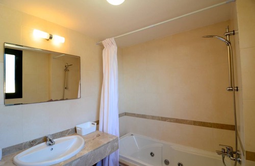 Pals House | 124 m² House ∙ 3 bedrooms ∙ 6 guests