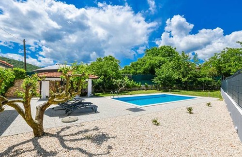 Zmijavci Villa | 127 m² Villa ∙ 3 bedrooms ∙ 8 guests