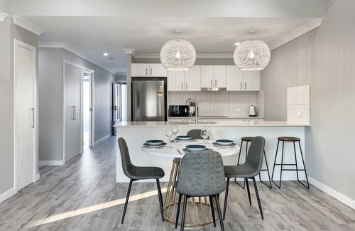 Urangan Apartment | 13/629 Esplanade Urangan