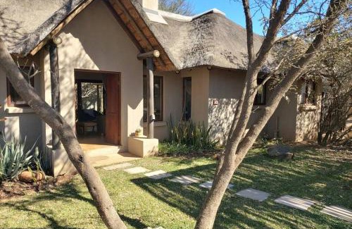 Hoedspruit House | 13 Raptors Lodge
