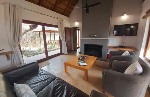 Hoedspruit House | 13 Raptors Lodge