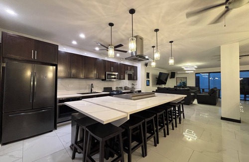 Jaco House | 13 ROOM ALL-INCLUSIVE MEGA LUXURY HOUSE - BEST DEAL IN ALL OF JACO