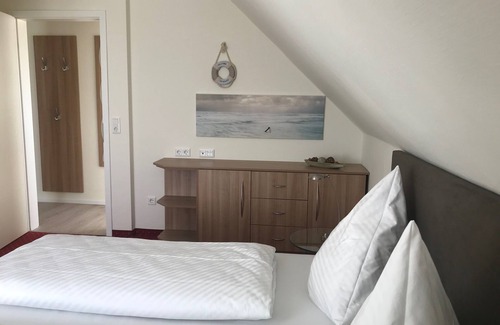 Hage Hotel | #13 Suite - Business mit eigenem Badezimmer