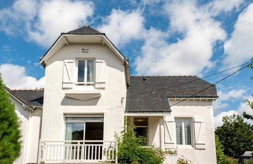 Carnac Other | 130 m² Accommodation ∙ 3 bedrooms ∙ 6 guests