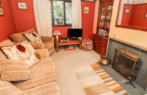 Coniston Cottage | 130 m² Cottage ∙ 3 bedrooms ∙ 5 guests