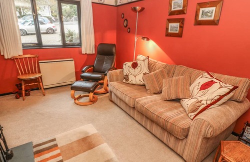 Coniston Cottage | 130 m² Cottage ∙ 3 bedrooms ∙ 5 guests