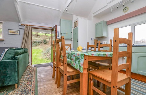 Helford Passage Cottage | 130 m² Cottage ∙ 3 bedrooms ∙ 6 guests