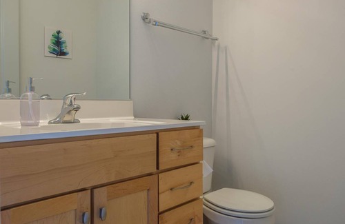 Historic Third Ward Apartment | 130 m² Apartment ∙ 2 bedrooms ∙ 4 guests