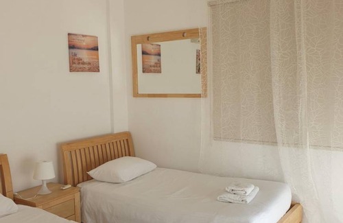 Latchi Villa | 130 m² Villa ∙ 3 bedrooms ∙ 6 guests