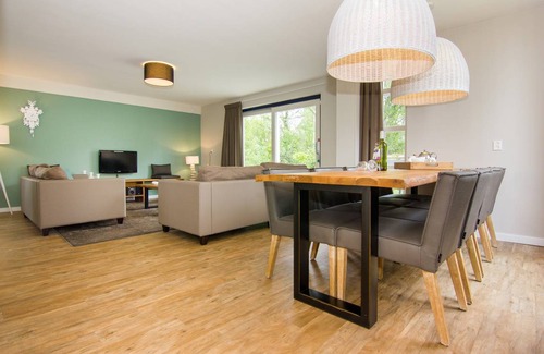 Julianadorp Villa | 130 m² Villa ∙ 4 bedrooms ∙ 8 guests