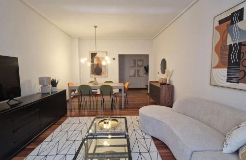 Indautxu Apartment | 130m2 Premium & Central & Parking - ALOHA Bilbao