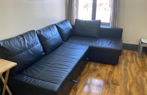 Trafford Apartment | 133 A Park Road Stretford