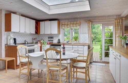 Dronningmolle House | 133 m² House ∙ 2 bedrooms ∙ 4 guests