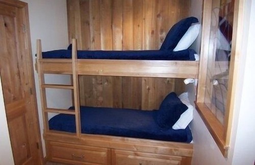 Mammoth Lakes Condo | 133 Premium by RedAwning