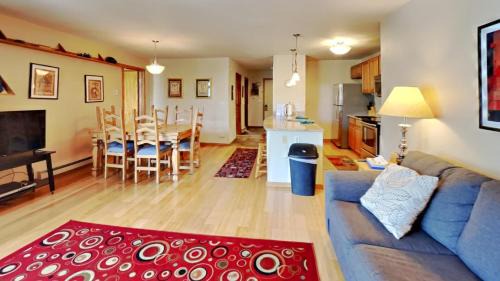 Dillon House | 135 Marina Place