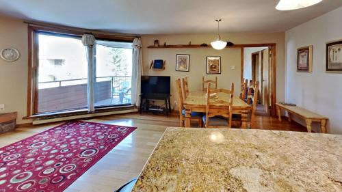 Dillon House | 135 Marina Place