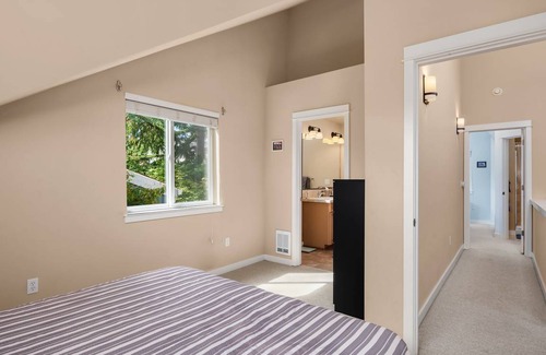 Mann House | 136 m² House ∙ 3 bedrooms ∙ 11 guests