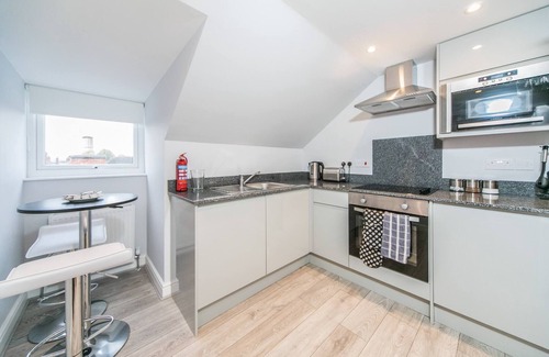 Reading Apartment | 14 Helena House Lux Apartment