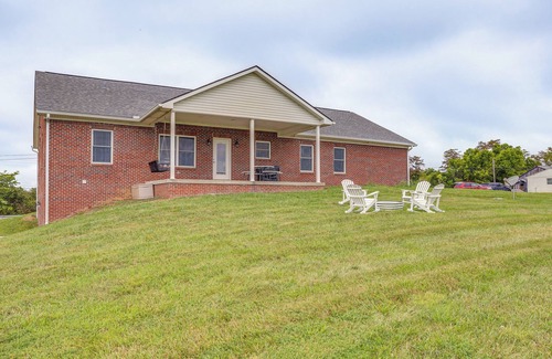 Rutland House | 14 Mi to Ark Encounter: Rural Corinth Escape!