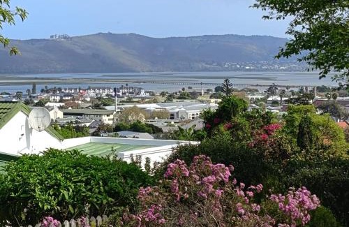 Knysna House | 14 Mount Joy