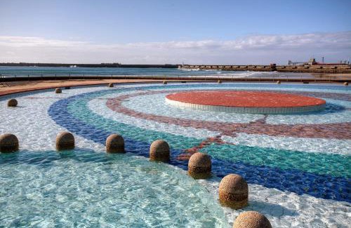 Quigney Beach Apartment | 14 on Marine